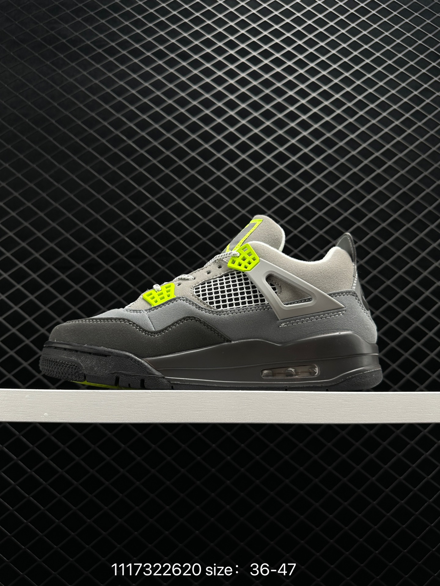 Air Jordan 4 Retro LE